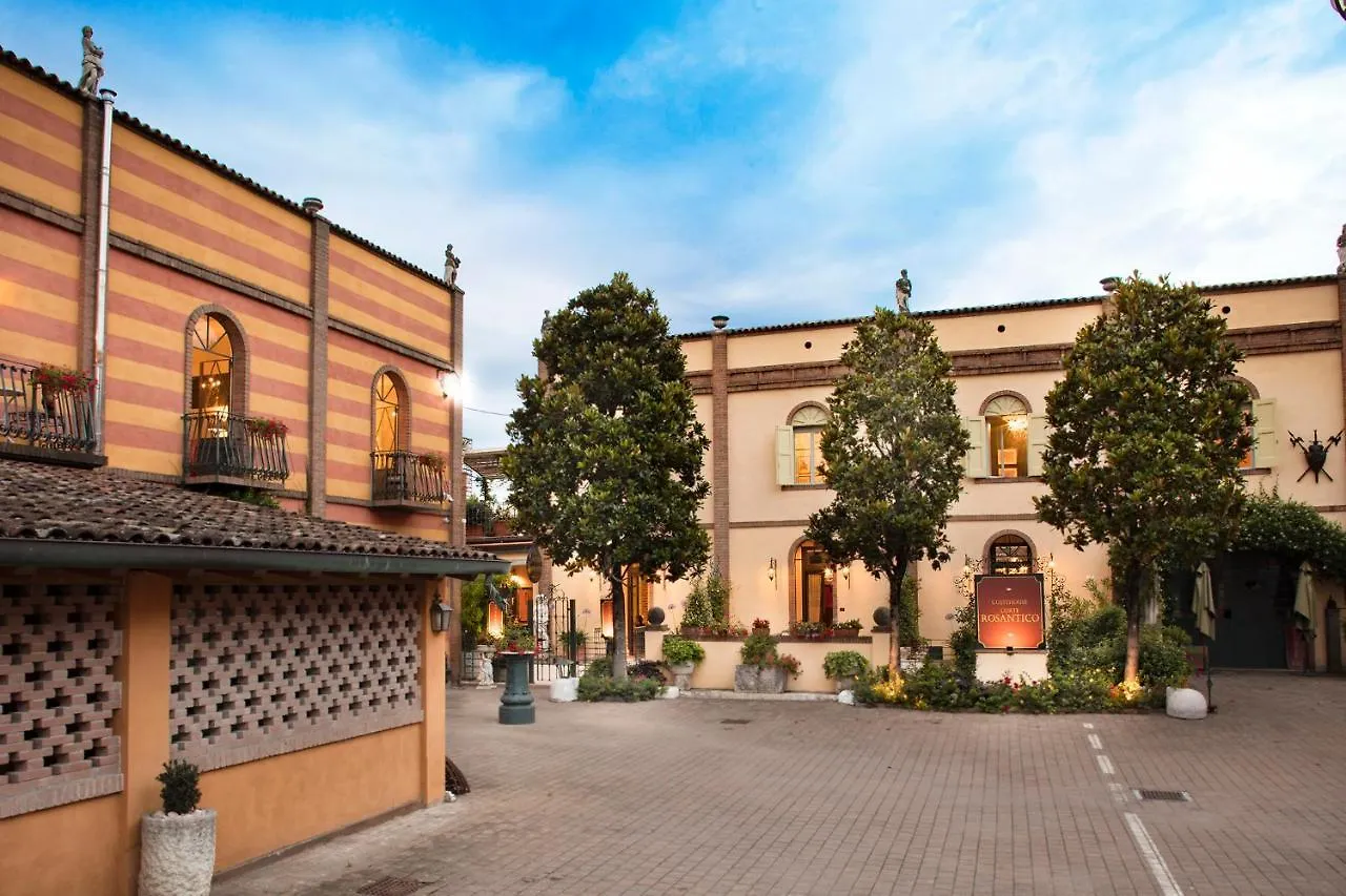 Guest house Corte Rosantico Bussolengo